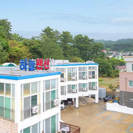 Samcheok Sky Pension Exterior foto